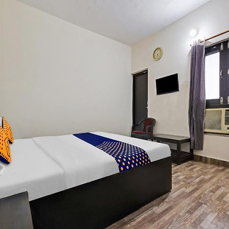Spot On 81167 Hotel Asdr Rudrapur Екстериор снимка
