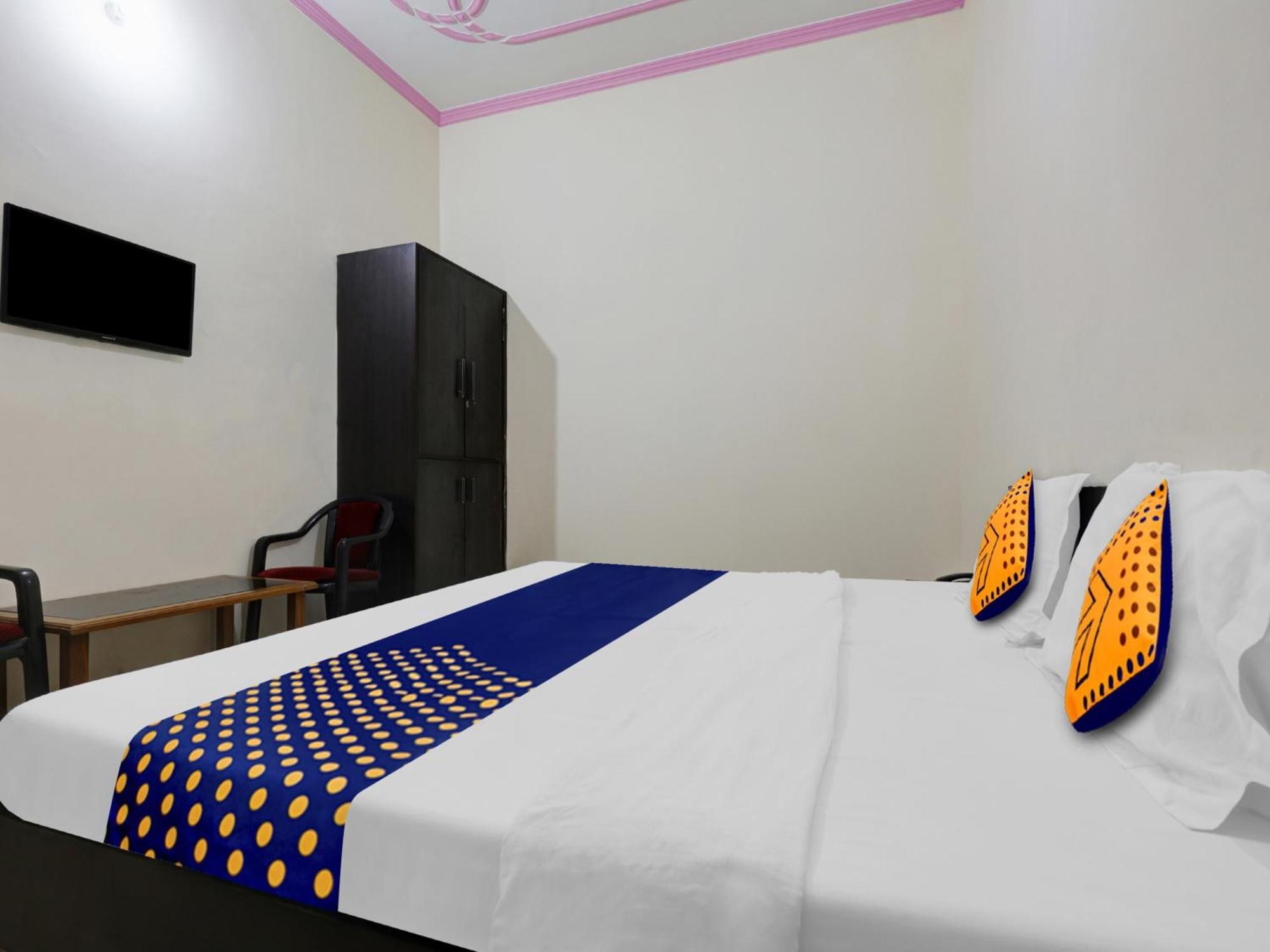 Spot On 81167 Hotel Asdr Rudrapur Екстериор снимка
