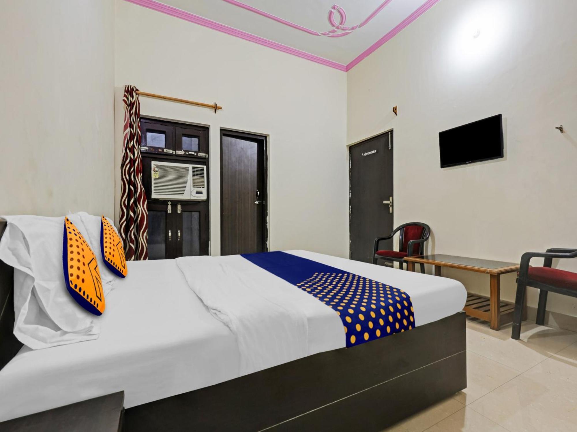 Spot On 81167 Hotel Asdr Rudrapur Екстериор снимка