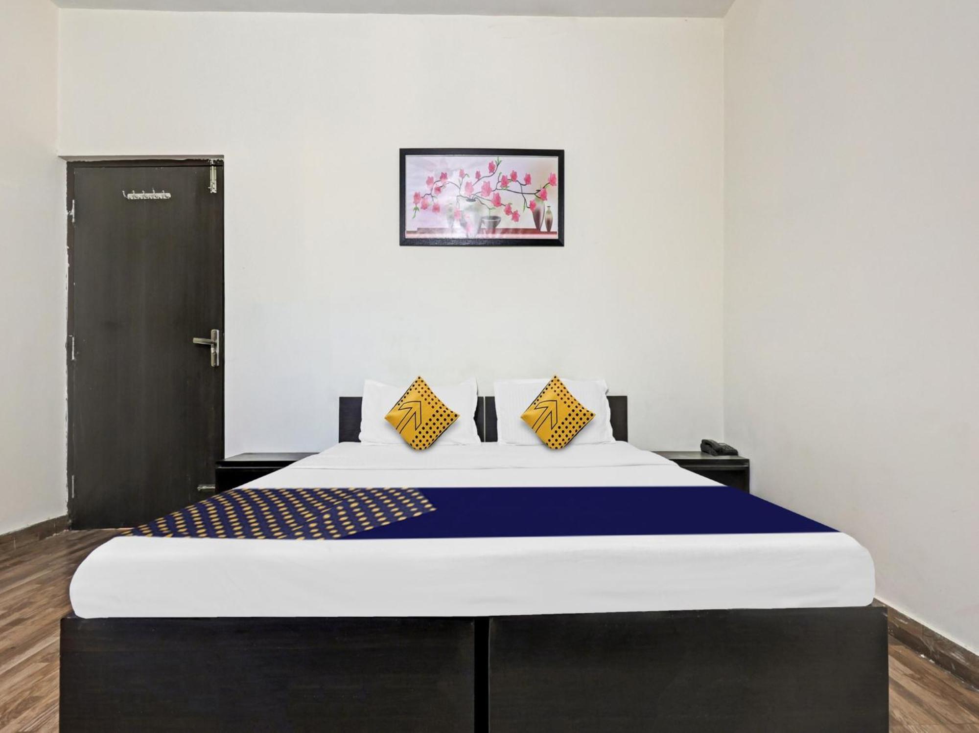 Spot On 81167 Hotel Asdr Rudrapur Екстериор снимка