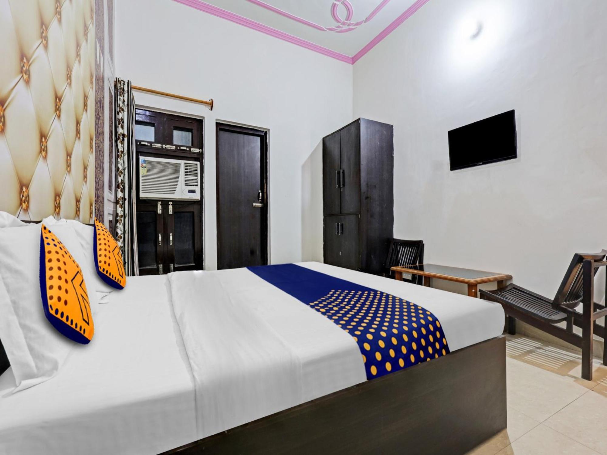 Spot On 81167 Hotel Asdr Rudrapur Екстериор снимка