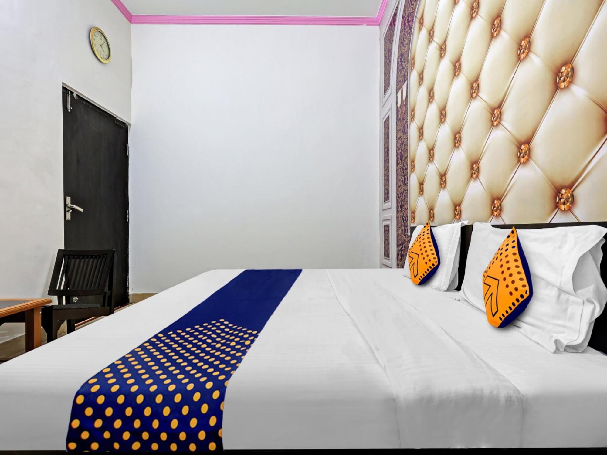 Spot On 81167 Hotel Asdr Rudrapur Екстериор снимка