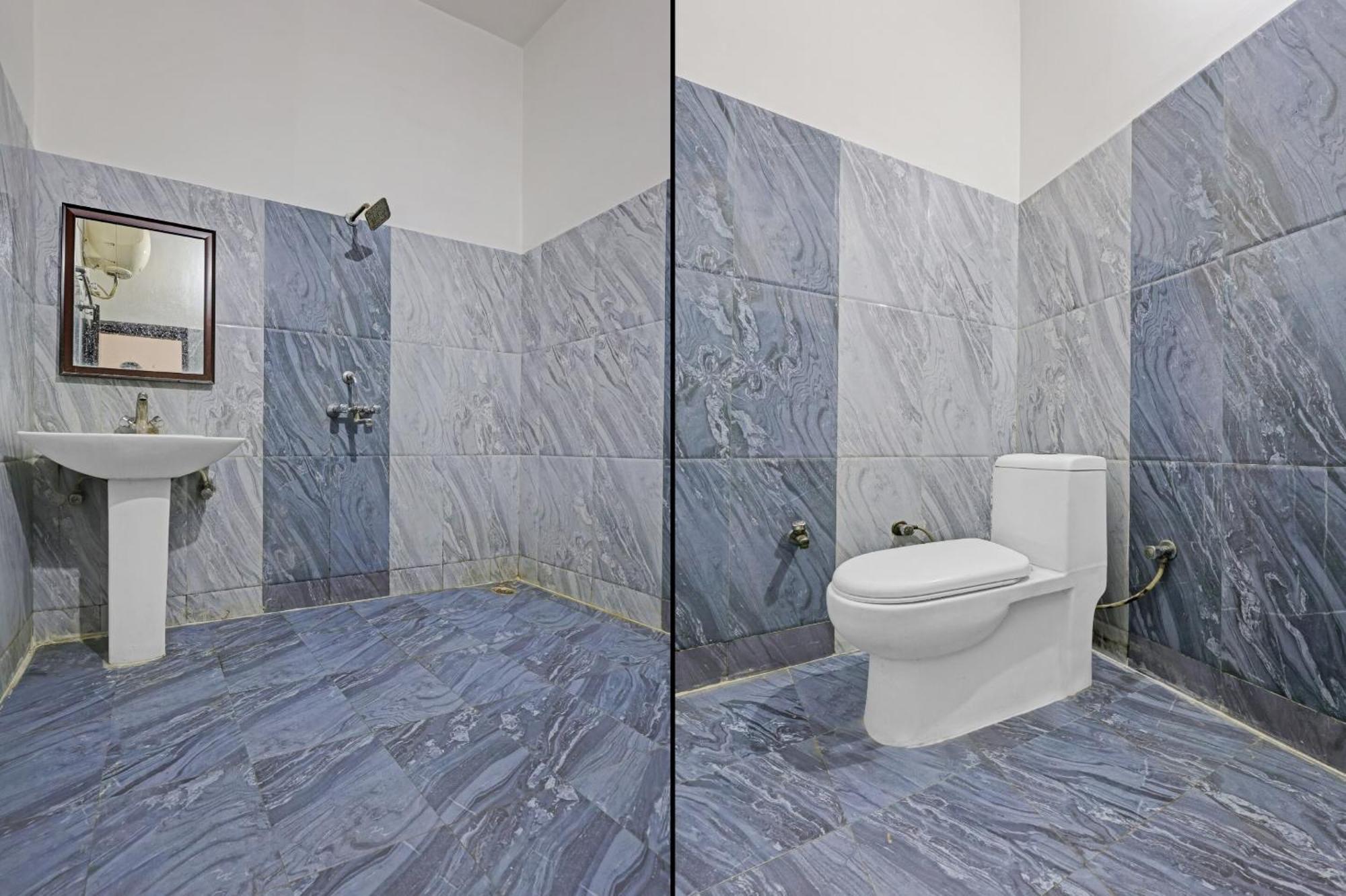 Spot On 81167 Hotel Asdr Rudrapur Екстериор снимка